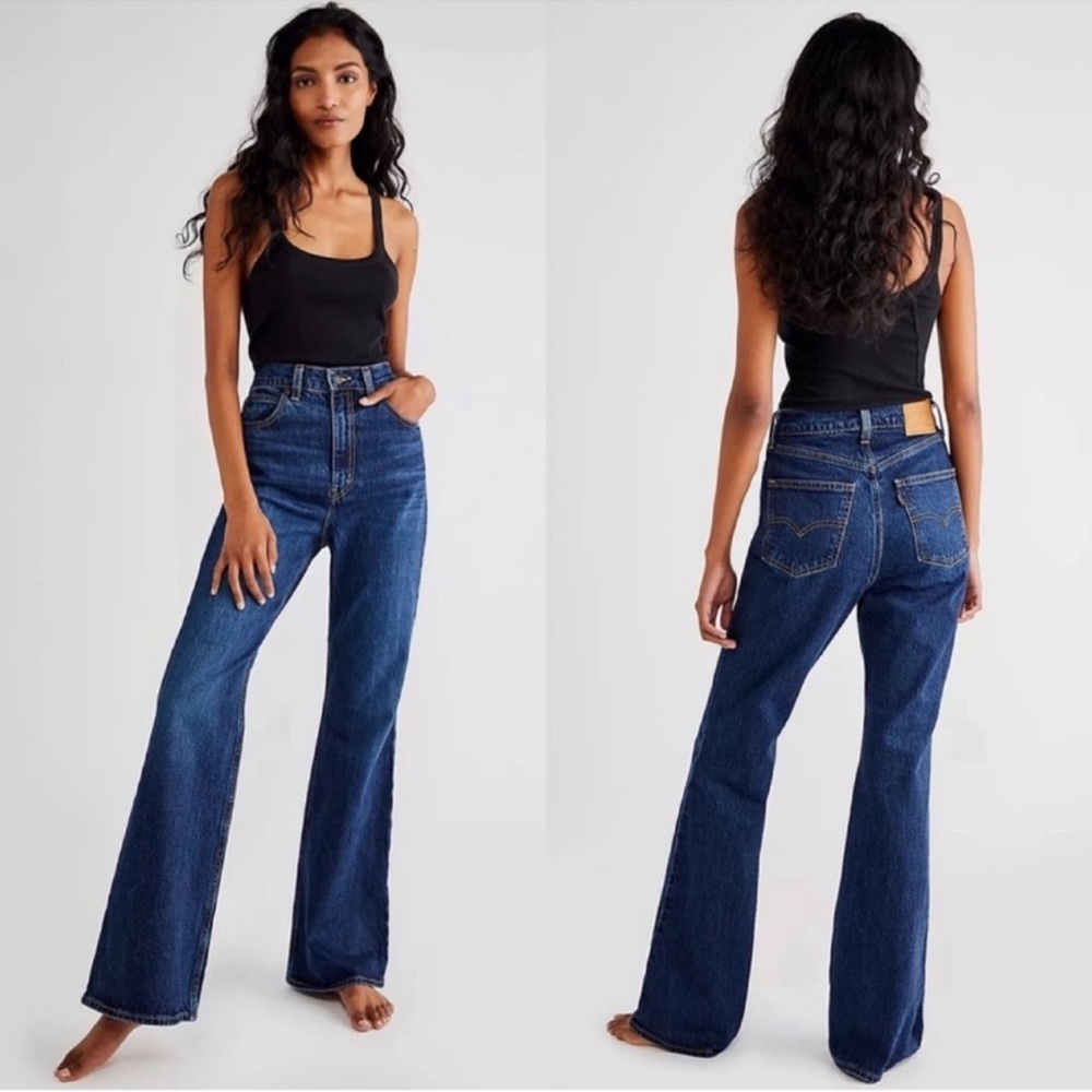 Levi’s 70s High Flare Jeans 
size 34x32